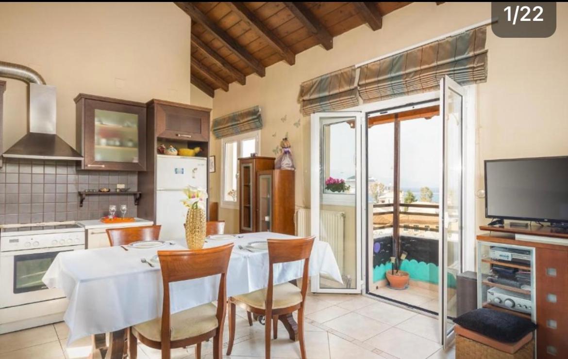Makis Sea-View Apartment-Corfu Port Mantouki Bagian luar foto